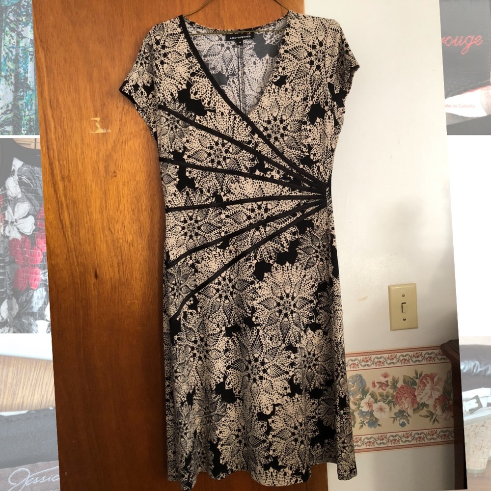 Laura dress